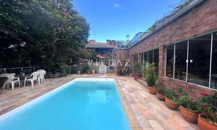 Casa na Silveira com vista para Lagoas, piscina e 1.505 m2 terreno
