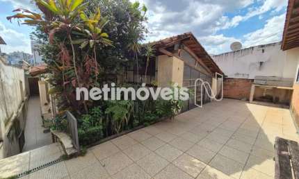 Casa com 3 quartos para alugar na Rua Alcântara, Nova Granada, Belo Horizonte