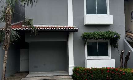 Casa com 3 quartos para alugar na Rua Caramuru, 520, Lagoinha, Eusébio