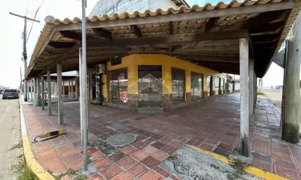Imóvel Comercial para Venda em Cidreira, Centro, 3 dormitórios, 2 banheiros, 1 vaga