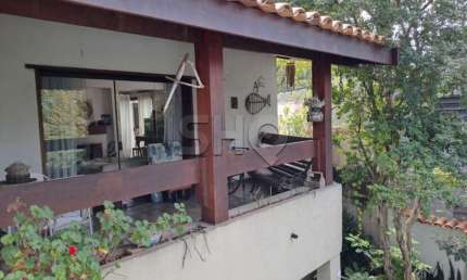 Casa com 4 quartos à venda na Rua Traipu, 913, Pacaembu, São Paulo por R$ 3.300.000