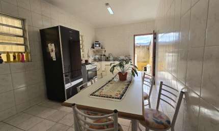 Casa com 3 quartos à venda na Dora Dalmer, 21, Vila Dona Augusta, São Paulo por R$ 450.000