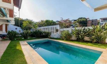 Casa com 3 quartos à venda na Rua Varginha, 243, Sumaré, São Paulo por R$ 3.480.000