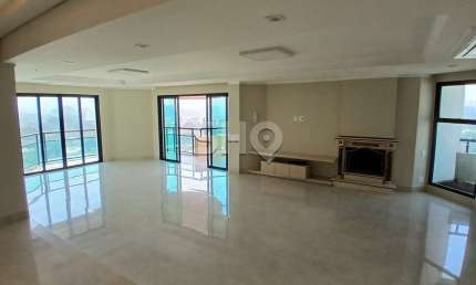 Apartamento com 4 quartos para alugar na Rua Gaivota, 202, Moema, São Paulo por R$ 30.000