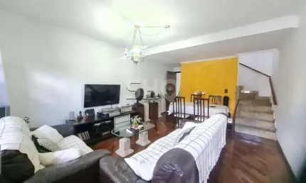 Casa com 3 quartos à venda na Rua Gertrudes, 324, Vila Medeiros, São Paulo por R$ 690.000