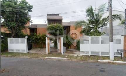 Casa com 4 quartos à venda na Rua Petrópolis, 522, Sumaré, São Paulo por R$ 4.400.000