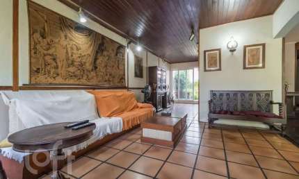Casa com 3 quartos à venda na Rua Guaraiúva, 904, Itaim Bibi, São Paulo por R$ 2.000.000