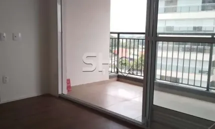 Apartamento com 2 quartos para alugar na Rua do Bosque, 980, Barra Funda, São Paulo por R$ 3.100