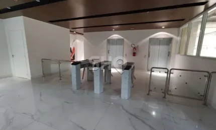 Sala comercial para alugar na Rua Tagipuru, 69, Barra Funda, São Paulo por R$ 2.530