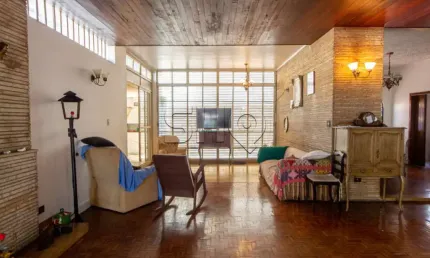 Casa com 3 quartos à venda na doutor silas botelho, 123, sumaré, são paulo por r$ 2.100.000