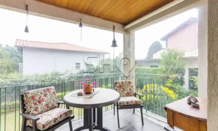 Casa com 3 quartos à venda na Rua Penápolis, 102, Pacaembu, São Paulo por R$ 2.599.000