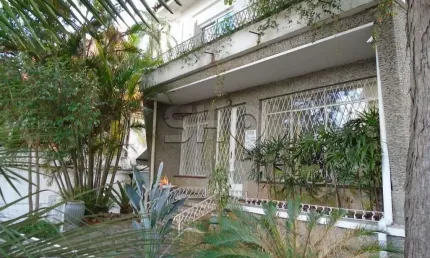 Casa comercial à venda na Rua Atibaia, 300, Pacaembu, São Paulo por R$ 2.800.000