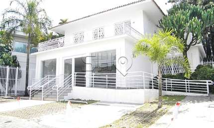Casa comercial com 8 salas para alugar na Praça Charles Miller, 14, Pacaembu, São Paulo por R$ 52.000