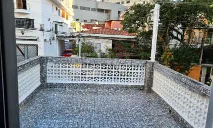 Casa com 2 quartos à venda na Rua Mário Whateley, 336, Alto da Lapa, São Paulo por R$ 780.000