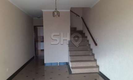 Casa com 3 quartos à venda na Rua Guaraja, 252, Vila Mazzei, São Paulo por R$ 880.000