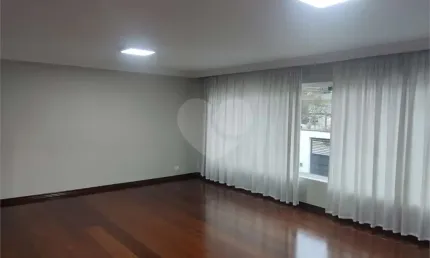 Casa térrea com 6 quartos à venda em Alto Da Lapa - SP