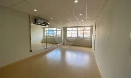 Sala comercial para alugar na Rua Carlos Weber, Vila Leopoldina, São Paulo