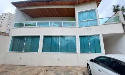 Sobrado com 5 quartos à venda ou para locação em Bela Aliança - SP