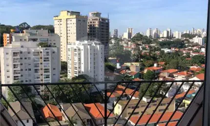 Apartamento com 2 quartos à venda ou para locação em Alto Da Lapa - SP