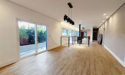 Casa com 3 quartos à venda na Rua Guararapes, Alto da Lapa, São Paulo
