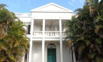 Sobrado com 4 quartos à venda em Jardim Everest - SP