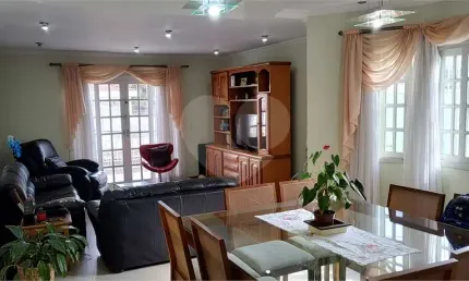 Casa com 3 quartos à venda na Eusébio De Paiva, Lapa, São Paulo