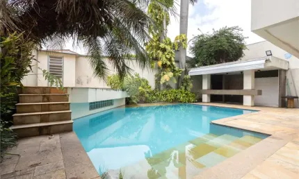 Casa com 4 quartos à venda na Rua Marquês de Paraná, Alto da Lapa, São Paulo