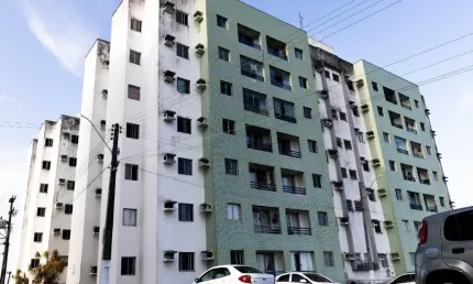 Apartamento com 2 quartos para alugar na Avenida José Aírton Gondim Lamenha, 810, São Jorge, Maceió
