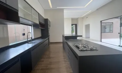 Casa nova disponivel p/ locação golden park - 04 suites - prox. portaria