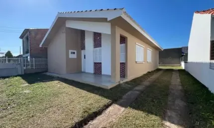 Oportunidade Imperdível – Belíssimo Imóvel de Laje no Centro de Cidreira!