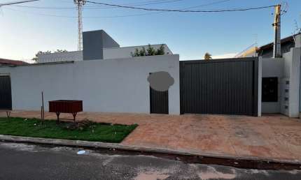 Casa com 2 quartos para alugar na Rua Maria Justina de Souza, 325, Parque Residencial Rita Vieira, Campo Grande