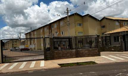 Apartamento com 2 quartos para alugar na Rua Cesar Ramos dos Santos, 385, Parque Residencial Rita Vieira, Campo Grande