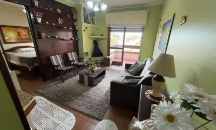 Apartamento em Capão Novo em condominio com infra estrutura