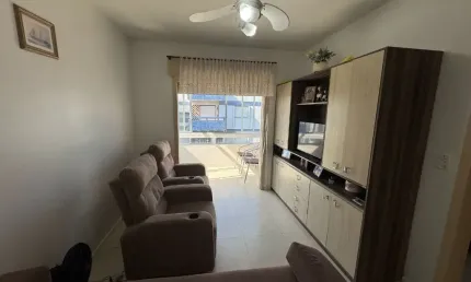 Apartamento em Capão Novo com infra estrutura de condominio