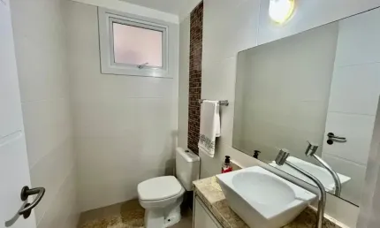Sobrado em Capão Novo em condominio proximo ao mar e comercios