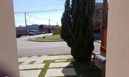 Linda casa para locação no condomínio horto florestal 1 3 dormitórios