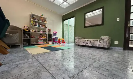 Sobrado à venda com 280m² - 3 dormitórios -  Campestre - Santo André - SP