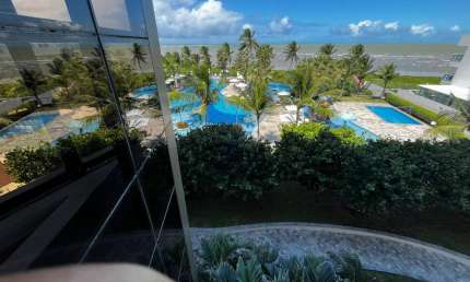 Apartamento de Alto Padrão no Resort Paraíso do Atlântico – Exclusividade à Beira-Mar