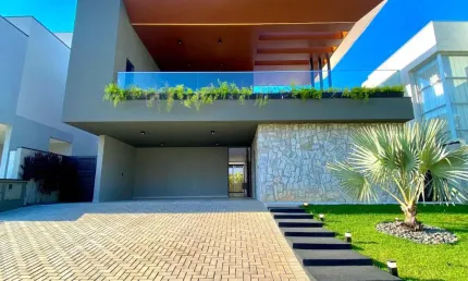 Casa Exclusiva com Rooftop à Venda no Condomínio Alphaville Nova Esplanada em Votorantim/SP