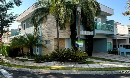 Sobrado de Esquina Mobiliado à Venda no Condomínio Villa dos Inglezes