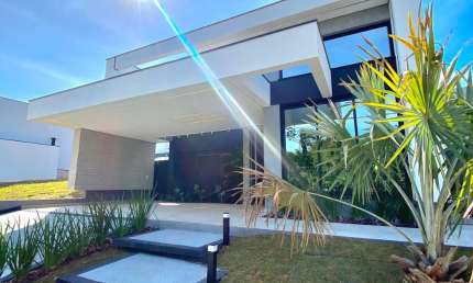 Casa Térrea Mobiliada à Venda no Condomínio Cyrela Landscape em Votorantim/SP