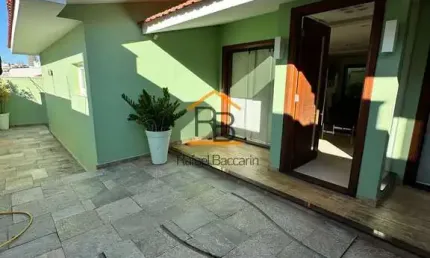 Casa para alugar no bairro Vila Steola - Pirassununga/SP