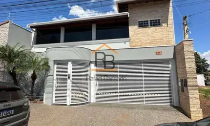 Casa à venda no bairro Jardim Carlos Gomes - Pirassununga/SP