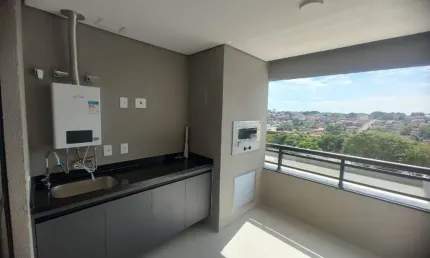 Apartamento à Venda no Jardim Satélite com 2 quartos e 68 metros.