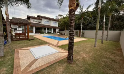 Casa em condomínio fechado com 4 quartos à venda na Alameda dos Jequitibás, Condomínio Figueira Garden, Atibaia, 779 m2 por R$ 2.250.000