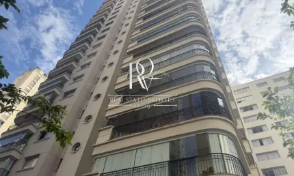 Prédio de alto padrão em rua cobiçada do bairro do Paraíso.