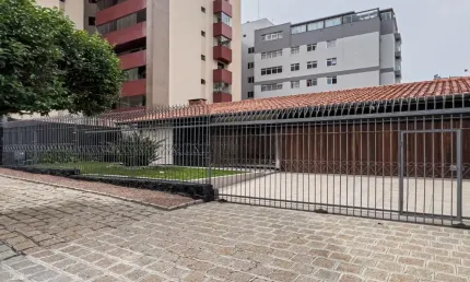 Casa com 3 quartos à venda no Água Verde, Curitiba 