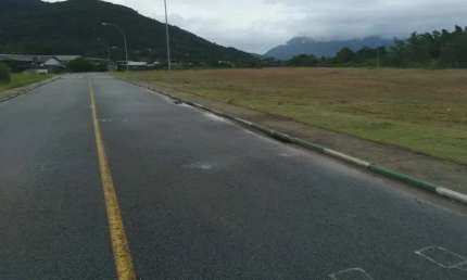 Lindo terrenos de 360 a 600 metros quadrados ao lado do centro de Santo Amaro da imperatriz com SC