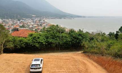 Belíssimo terreno na Praia de Fora em Palhoça SC com vista mar - 360 m2