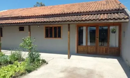 Sua casa bem localizada prox. as principais praias de Palhoça SC, otimo terreno e melhor preço